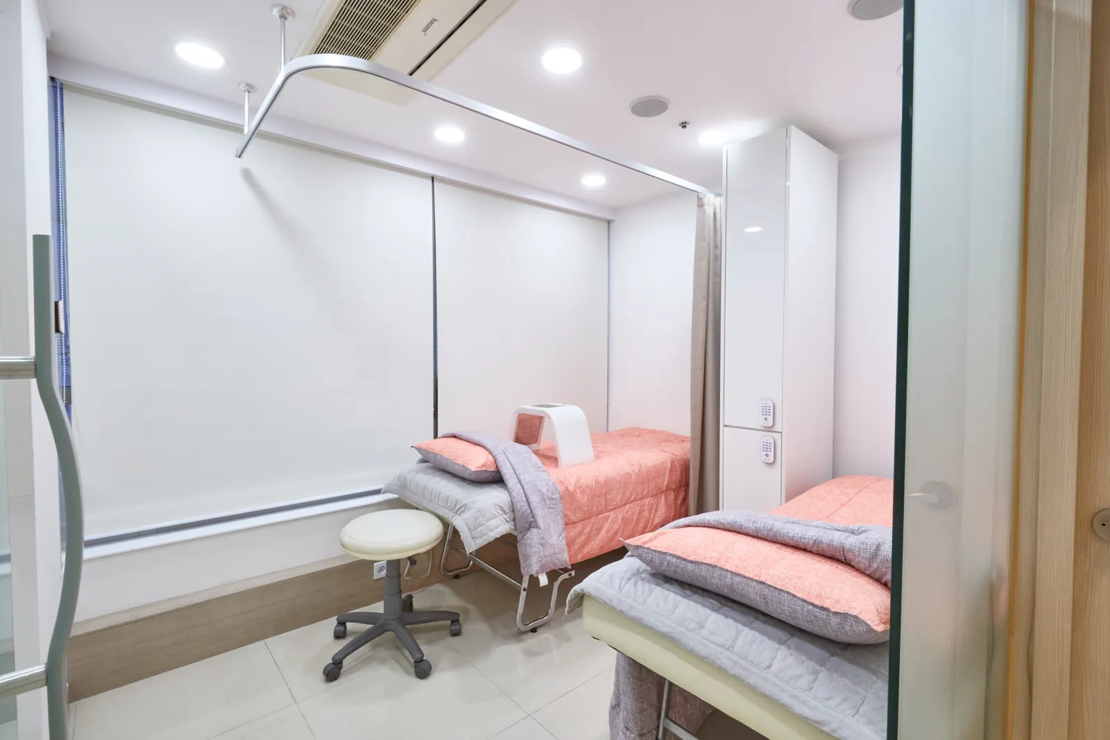 Recovery room